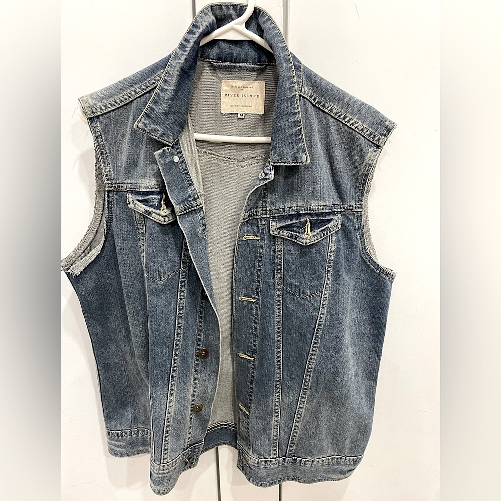 Denim vest - sleeveless denim jacket